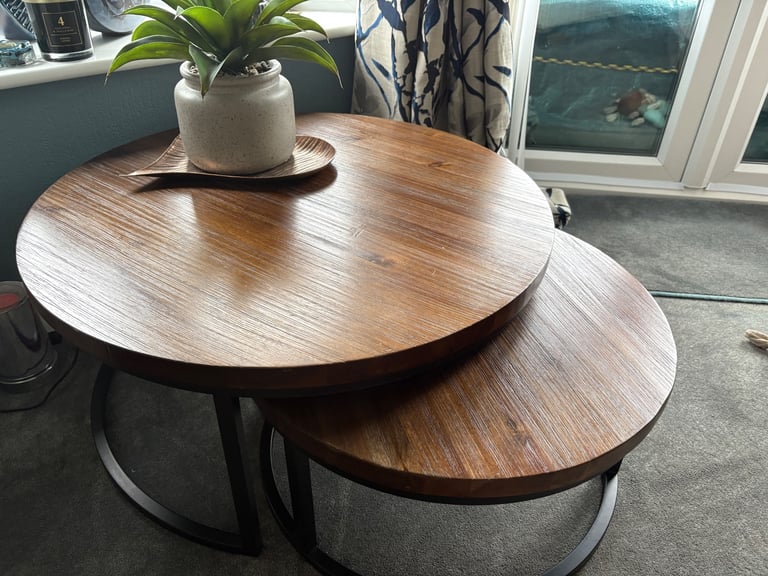 Coffee/side tables