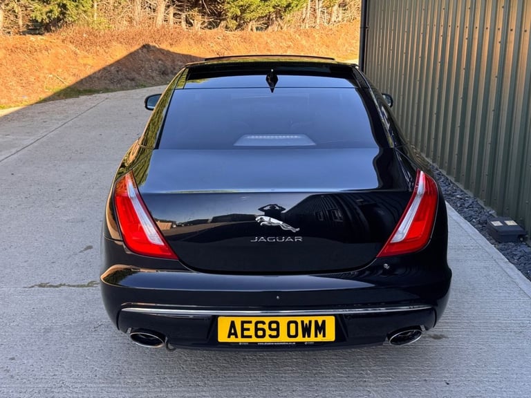 2019 Jaguar XJ 3.0d V6 XJ50 Saloon 4dr Diesel Auto Euro 6 (s/s) (300 ps) Saloon Diesel Automatic