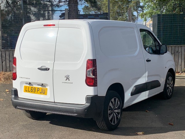  Peugeot Partner 1000 1.5 BlueHDi 100 Professional Van Diesel