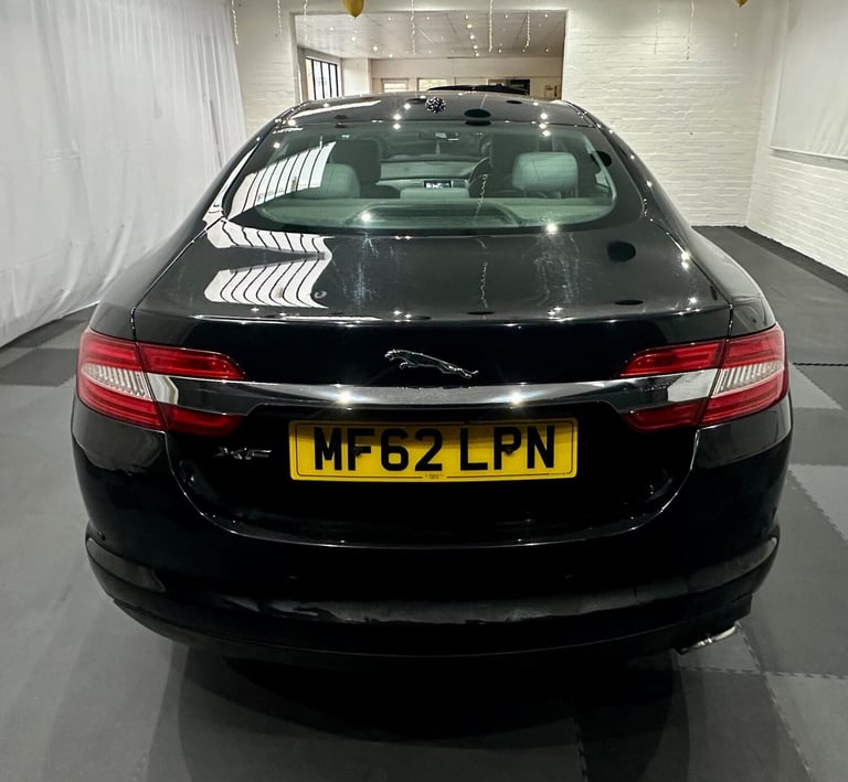 2012 Jaguar XF 2.2d Luxury 4dr Auto SALOON DIESEL Automatic