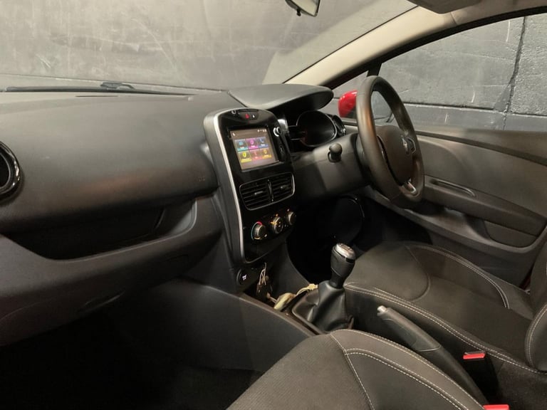2018 Renault Clio 0.9 TCe Iconic Hatchback 5dr Petrol Manual Euro 6 (s/s) (90 ps) Hatchback Petro...
