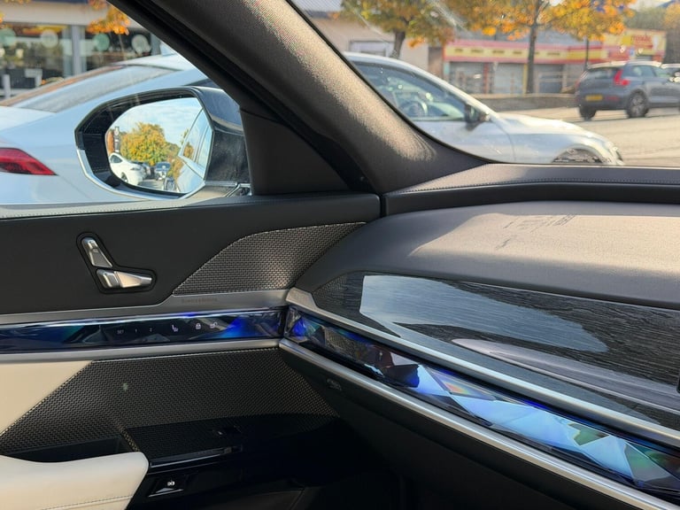 2025 BMW 7 Series 3.0 750e 22.1kWh Excellence Saloon 4dr Petrol Plug-in Hybrid Auto xDrive Eu SAL...