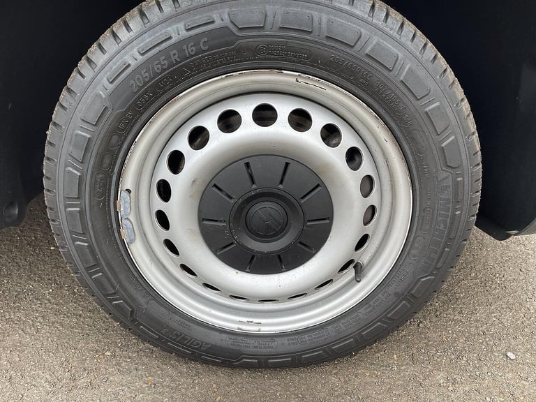 2020 Volkswagen Transporter Transporter 2.0 TDI T28 Startline FWD SWB Euro 6 (s/s) 5dr PANEL VAN ...