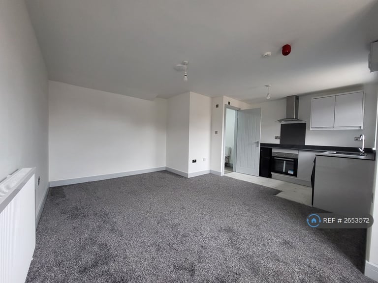 Studio flat in St. James Lane, Coventry, CV3 (#2653072)