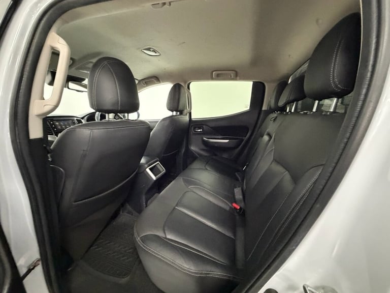 2020 Mitsubishi L200 2.2 DI-D DC Warrior Pickup Double Cab 4dr Diesel Manual 4WD Euro 6 (s/s) (1 ...