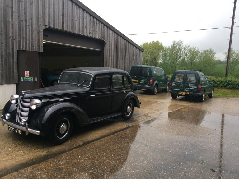 CLASSIC CAR STORAGE - INDOOR JUST £150 PM - HAMPSHIRE - TRANSPORT AVAILABLE