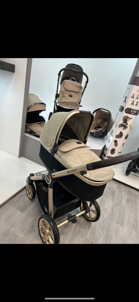 image for Pushchair Oyster 3 Champagne Chassis 7 Piece Luxury Travel System - Creme Brulee