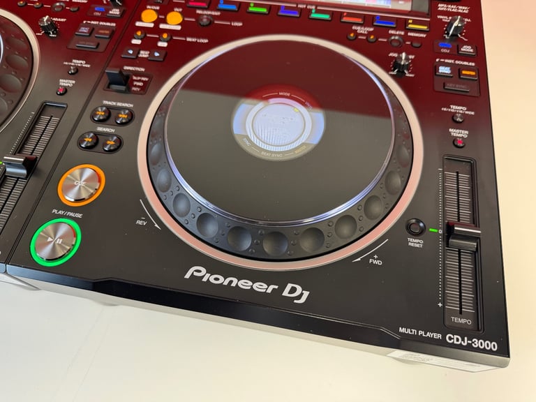 PAIR Pioneer CDJ 3000 DJ Decks MINT - Warranty - Free Delivery 
