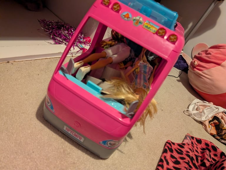 Barbie camper van 