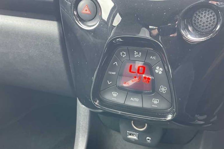 2018 Toyota AYGO 1.0 VVT-i x-press Hatchback 5dr Petrol Manual Euro 6 (68 ps) Hatchback Petrol Ma...