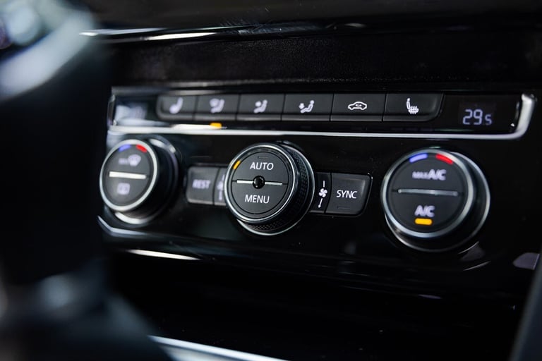 2016 Volkswagen Passat GT TDI BLUEMOTION TECHNOLOGY Saloon Diesel Manual