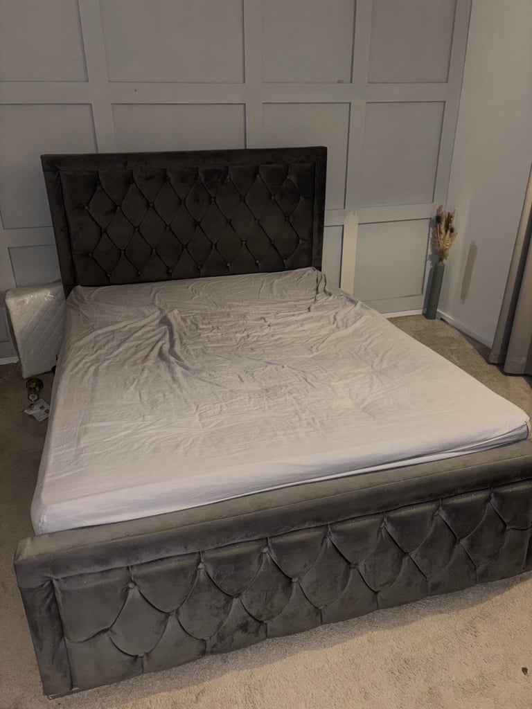 Grey king size bedframe with ottoman storage 