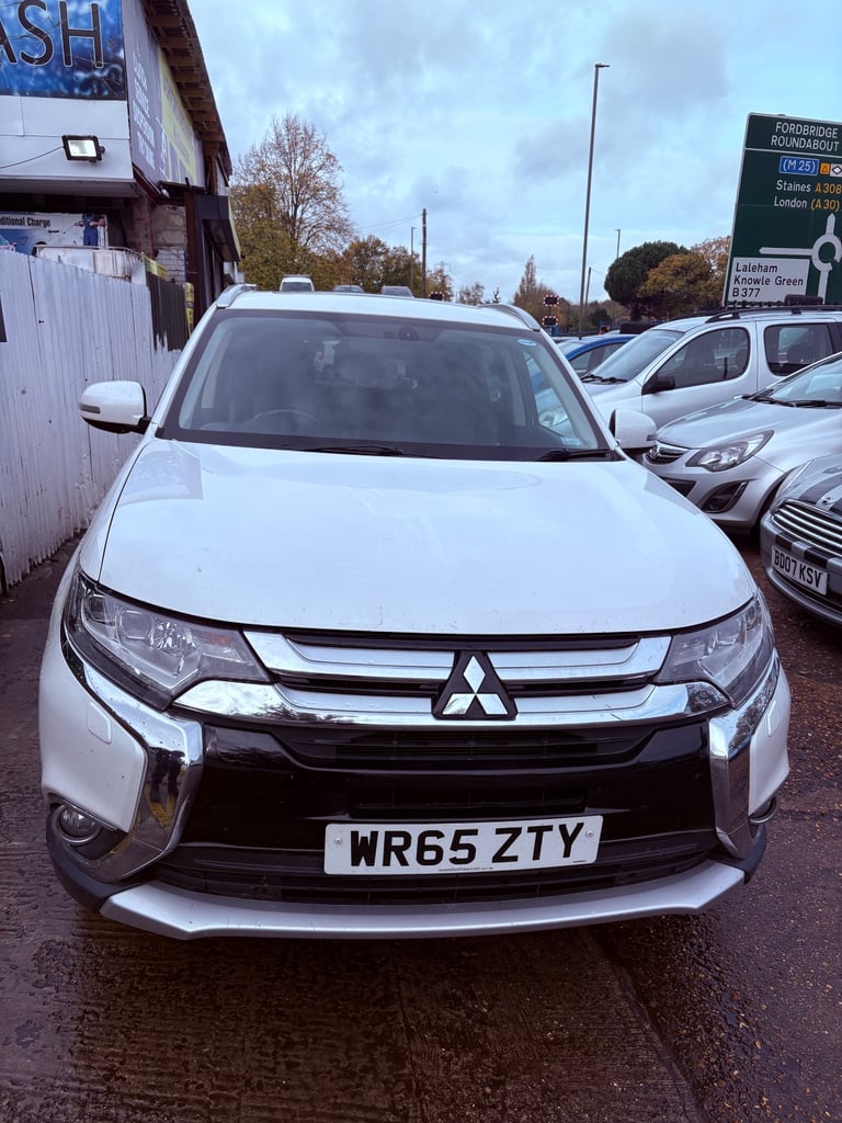 Mitsubishi, OUTLANDER, Estate, 2015, Manual, 2268 (cc), 5 doors