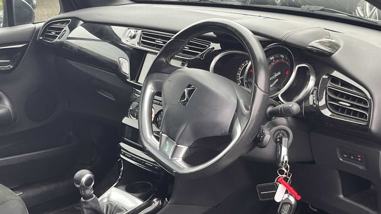 2017 DS Automobiles DS 3 1.2 PureTech Performance Line 2dr CONVERTIBLE PETROL Manual