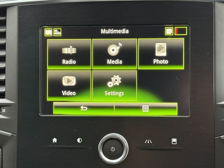 2019 Renault Megane 1.3 TCe Iconic Hatchback 5dr Petrol Manual Euro 6 (s/s) (140 ps) Hatchback Pe...