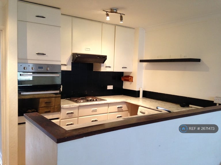 1 bedroom flat in Edwaroad Harvey Court, Belvedere, DA17 (1 bed) (#2671473)