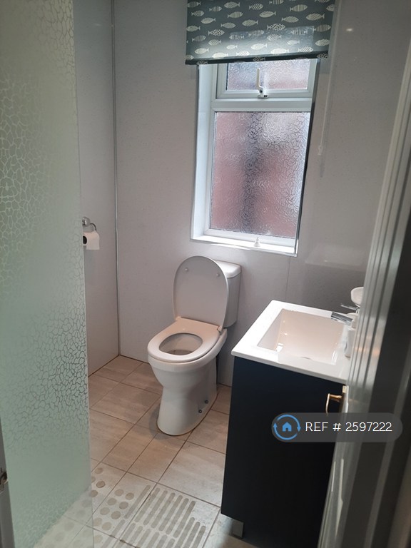 3 bedroom house in Old Hall Drive, Manchester, M18 (3 bed) (#2597222)