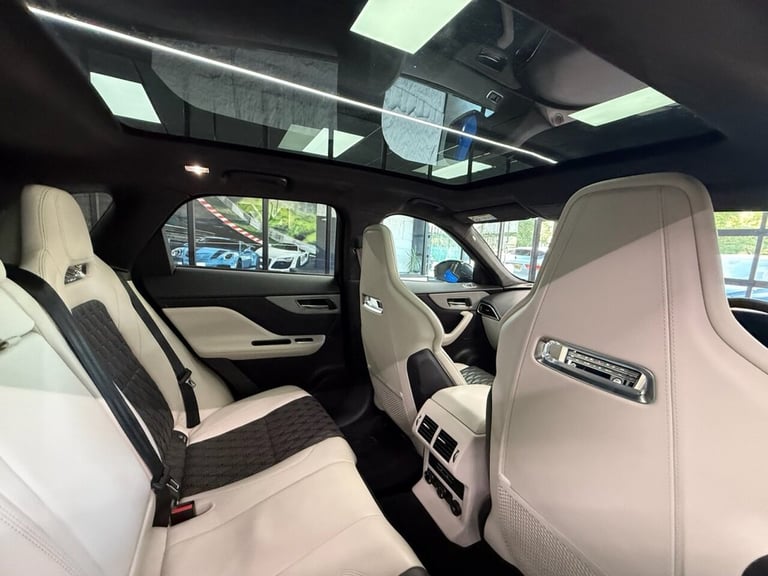2020 Jaguar F-Pace 5.0 V8 SVR SUV 5dr Petrol Quickshift AWD Euro 6 (s/s) (550 ps) ESTATE Petrol A...