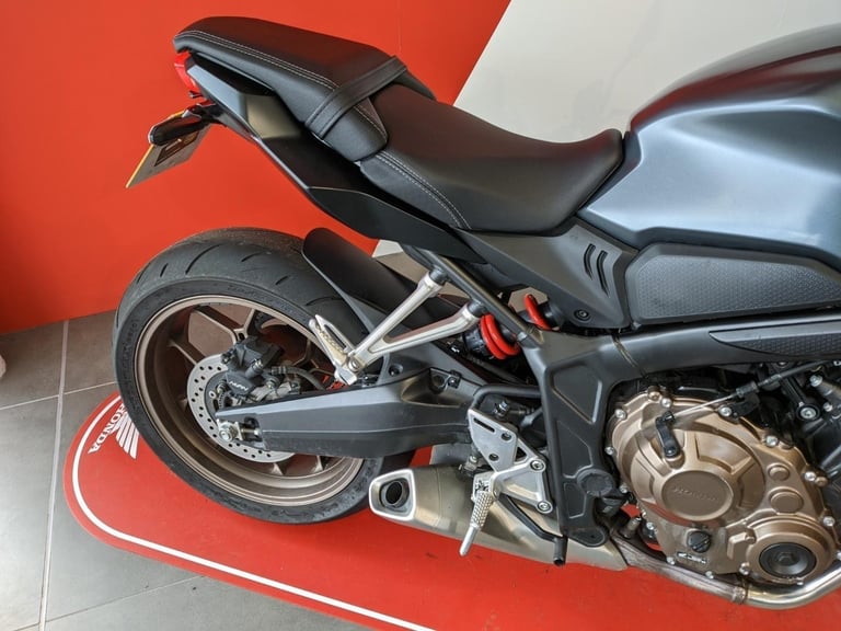 2024 HONDA CB650R NEO SPORTS CAFE GREY METALLIC T/TIDY FITTED 