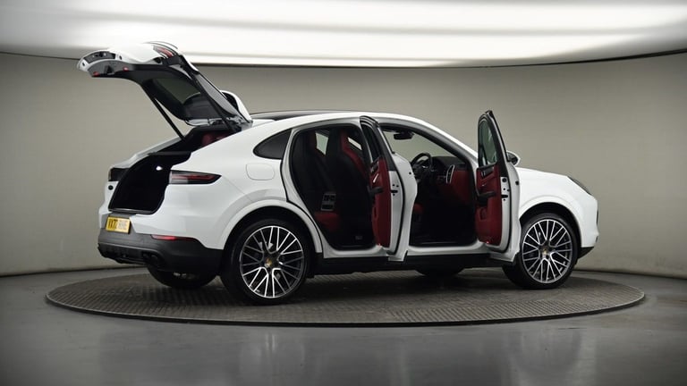 2022 Porsche Cayenne 3.0T V6 Platinum Edition TiptronicS 4WD Euro 6 (s/s) 5dr Coupe Petrol Automatic