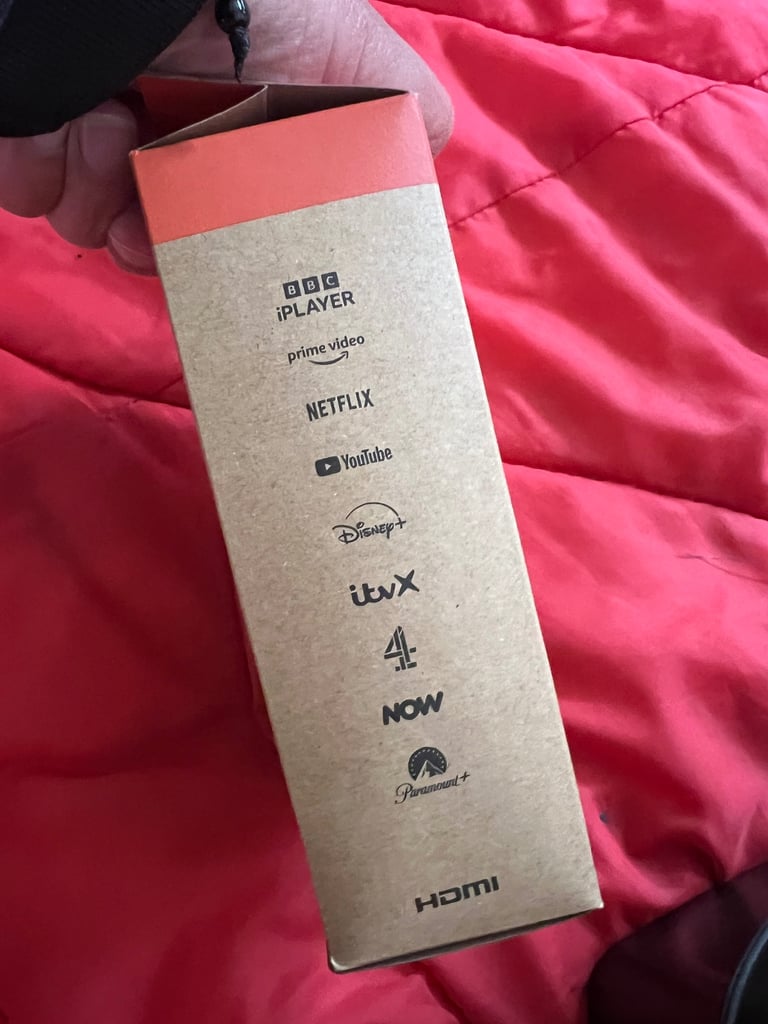  Amazon Fire TV Stick 4K. It supports ultra