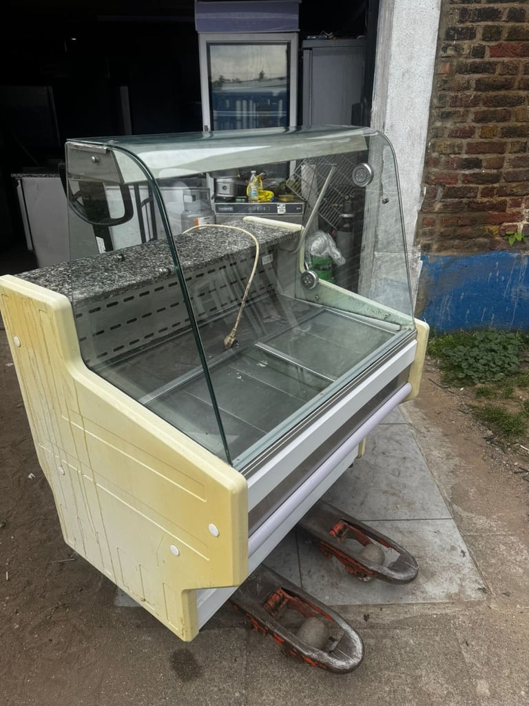  🧊 Serve Over Display Fridge – Commercial Counter