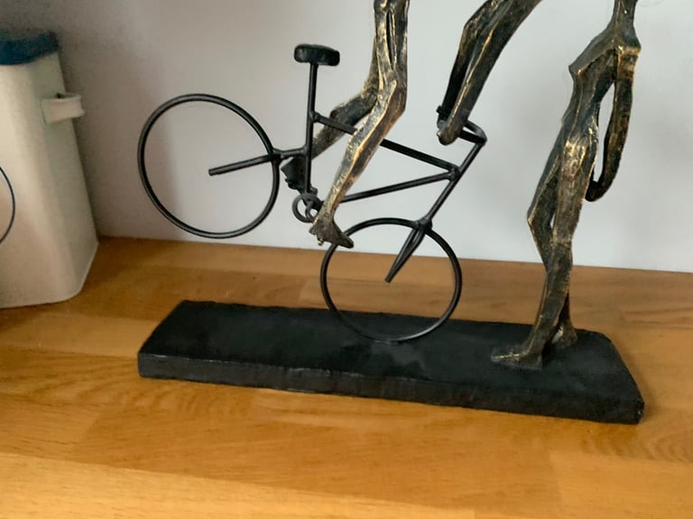 Kissing cyclist ornament