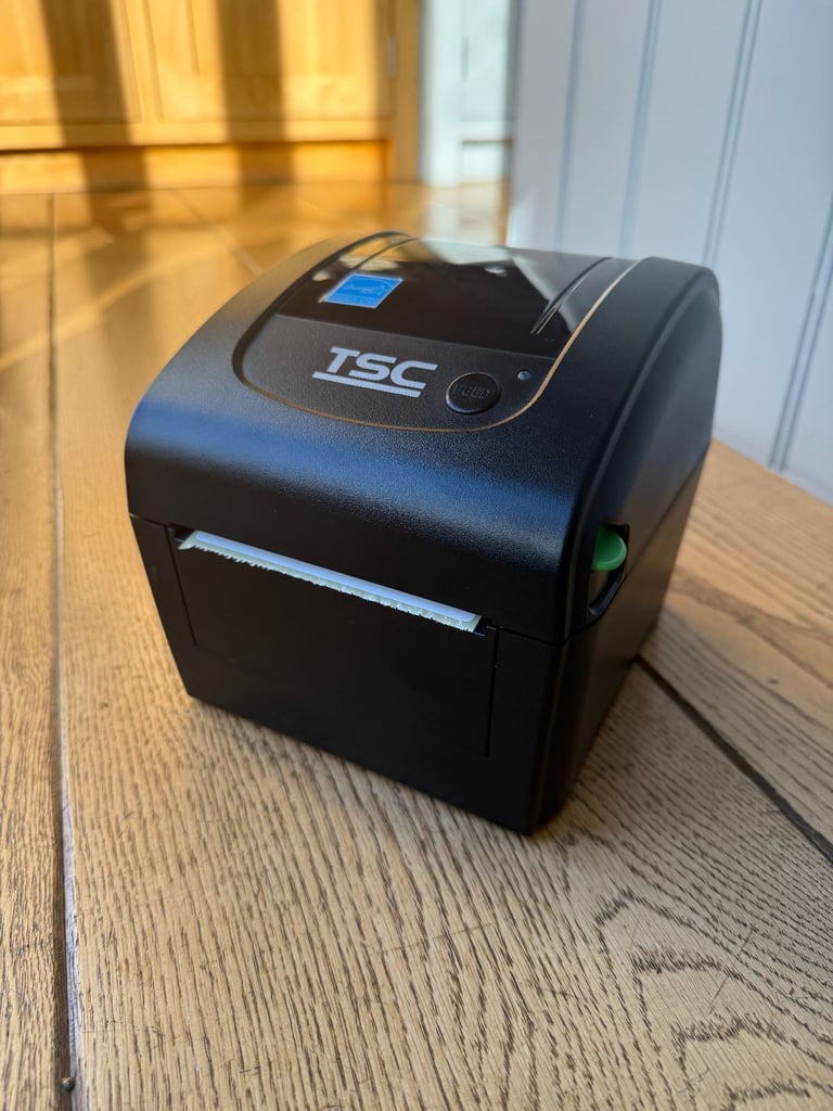 TSC -DA210 Desktop Direct Thermal Label printer DPD Official Approved - comes with 5 rolls labels
