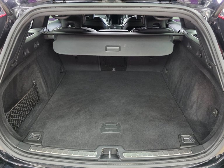 2021 Volvo V60 2.0 B3 MHEV R-Design Estate 5dr Petrol Hybrid Auto Euro 6 (s/s) (163 ps) Estate PE...