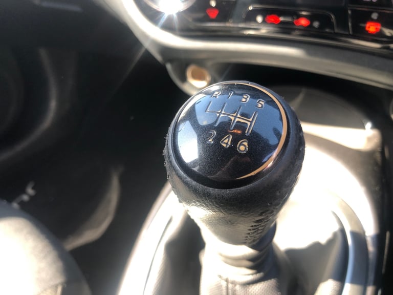 2018 Nissan Juke 1.5 dCi N-Connecta 5dr HATCHBACK Diesel Manual