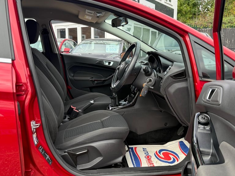 2017 Ford Fiesta 1.0T EcoBoost Zetec Euro 6 (s/s) 5dr HATCHBACK Petrol Manual