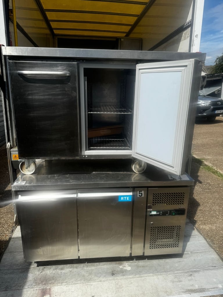 Commercial undercounter foster fridge 3 doors bench counter cafe shop restaurant 