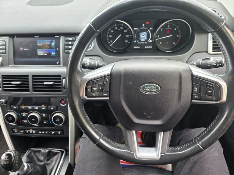 2016 Land Rover Discovery Sport 2.0 TD4 SE 5DR Manual Estate Diesel Manual