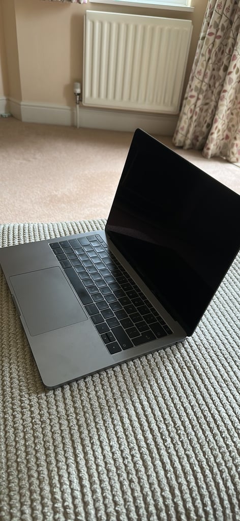 MacBook Pro 13’ - inch 2017