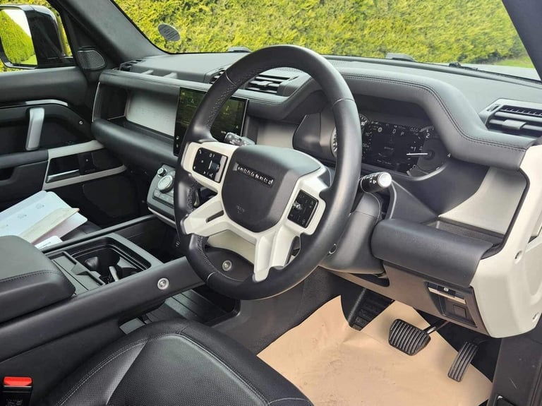 2023 Land Rover Defender 3.0 D300 X-Dynamic HSE 110 5dr Auto Estate Diesel Automatic