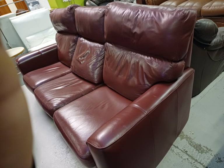 Red leather two-piece suite 