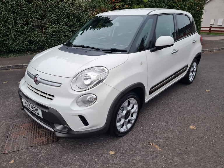 Fabulous Diesel 2014 Fiat 500L Lounge 1.6 Multijet Mpv around 60-63 mpg 2014, Manual, 1598 (cc)