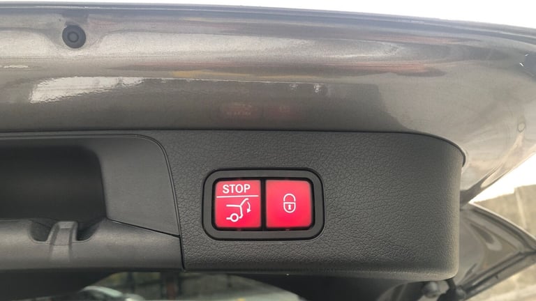 2021 Mercedes-Benz GLB GLB 220 AMG LINE PREM D 4 Estate Diesel Automatic