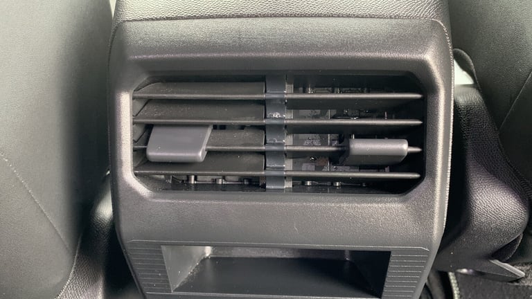 2024 Peugeot 3008 73kWh GT SUV 5dr Electric Auto (210 ps) SUV Electric Automatic