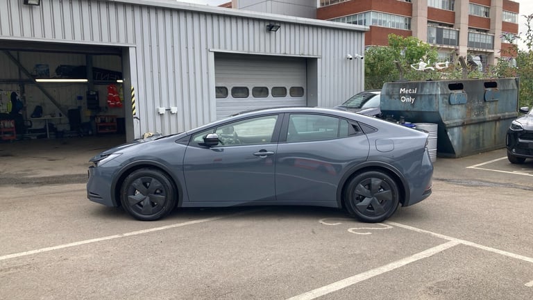 2025 Toyota Prius 2.0 PHEV Design 5dr CVT HATCHBACK PETROL/ELECTRIC Automatic