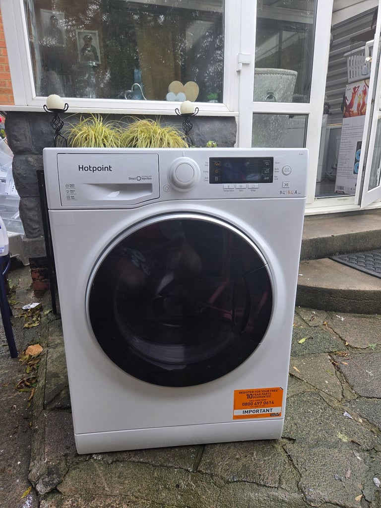 image for A Class  9kg/6kg washer dryer Hotpoint 