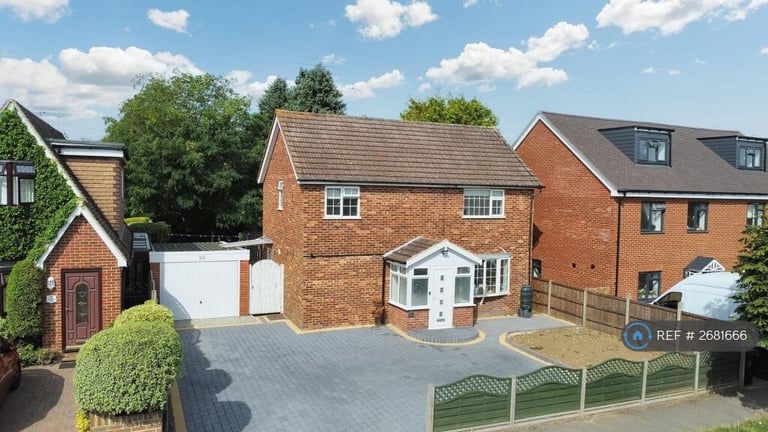 3 bedroom house in Cranborne Avenue, Maidstone, ME15 (3 bed) (#2681666)