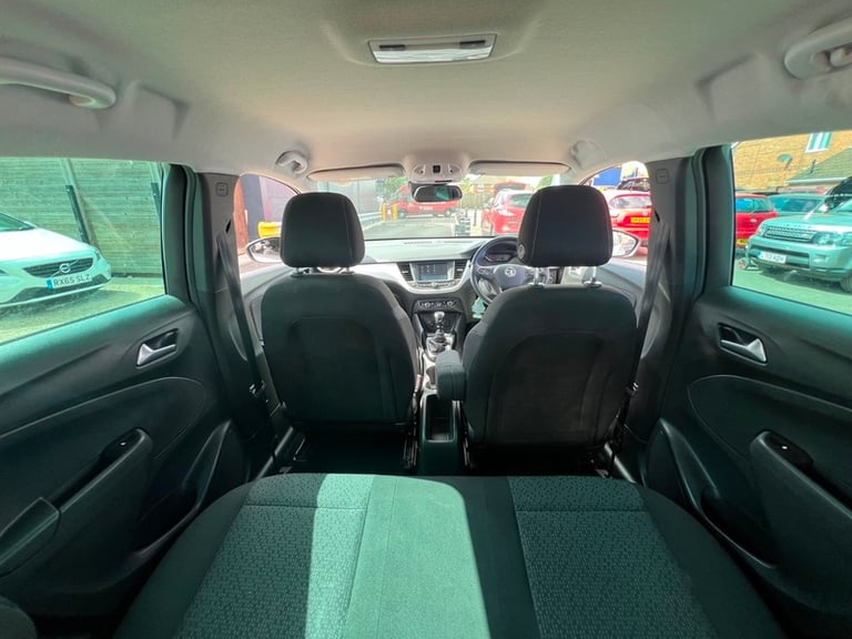 Vauxhall CROSSLAND 1.2 Turbo Griffin SUV 5dr Petrol Manual Euro 6 (s/s) (110 ps)