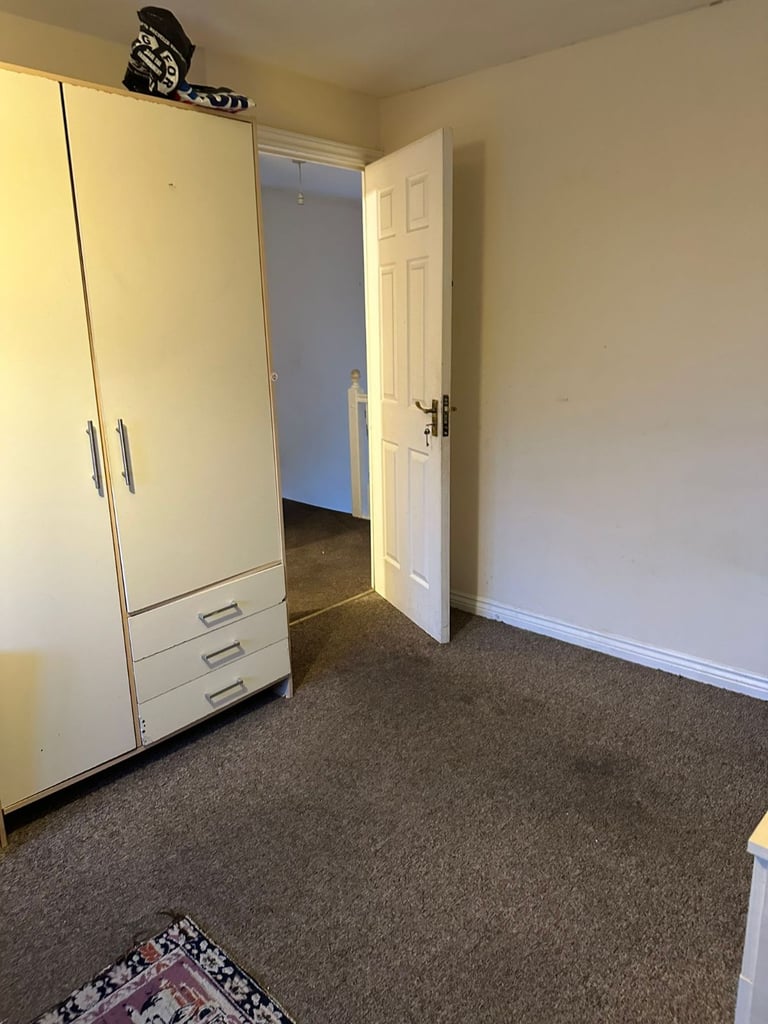 Lovely One-Bedroom sharing House – Perfect for Couples