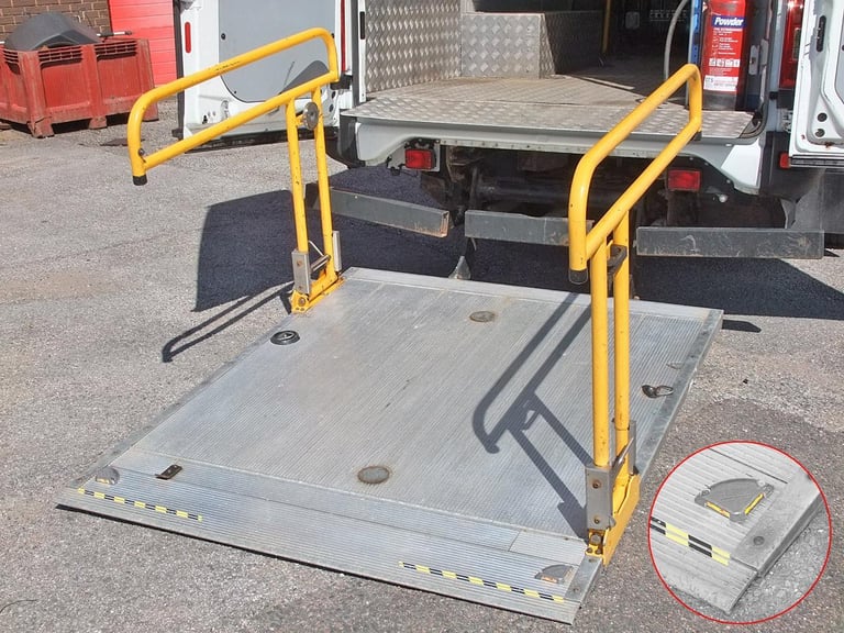 2014 "64" Iveco Daily 70C17 EEV, 7 tonne HGV Panel Van +TAIL LIFT, Digital Tacho