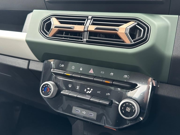 2024 Dacia Spring 65 26.8kWh EXTREME Auto 5dr HATCHBACK Electric Automatic