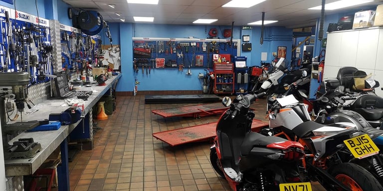 Yamaha XT1200Z SUPER TENERE 12-REG 25365 MILES FULL LUGGAGE £5199.OTR