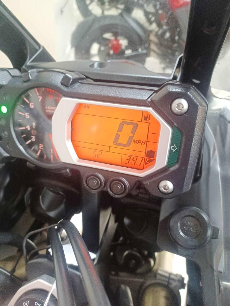 Yamaha XT1200Z SUPER TENERE 12-REG 25365 MILES FULL LUGGAGE £5199.OTR