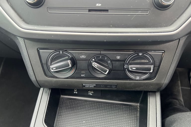 2018 18 SEAT IBIZA 1.0 TSI SE DESIGN HATCHBACK 5DR PETROL MANUAL EURO 6 (S/S) (9