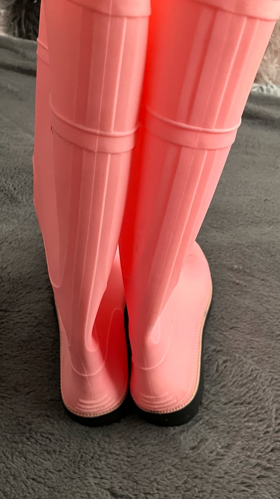Ladies Pink Wellington Boots size 6